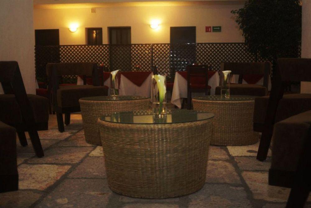 Hotel Real San Juan Морелия Экстерьер фото