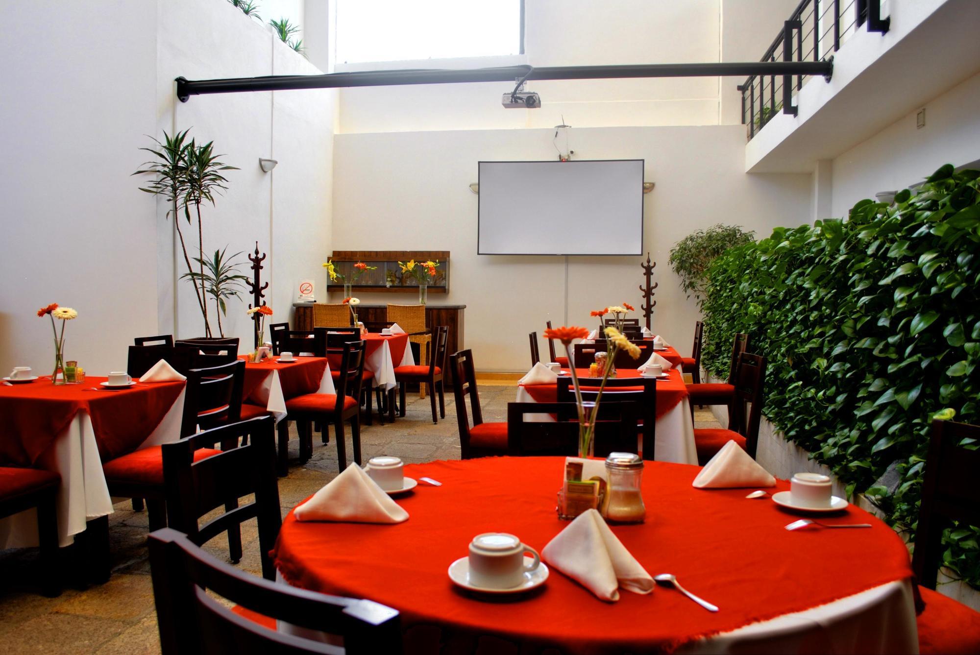 Hotel Real San Juan Морелия Экстерьер фото